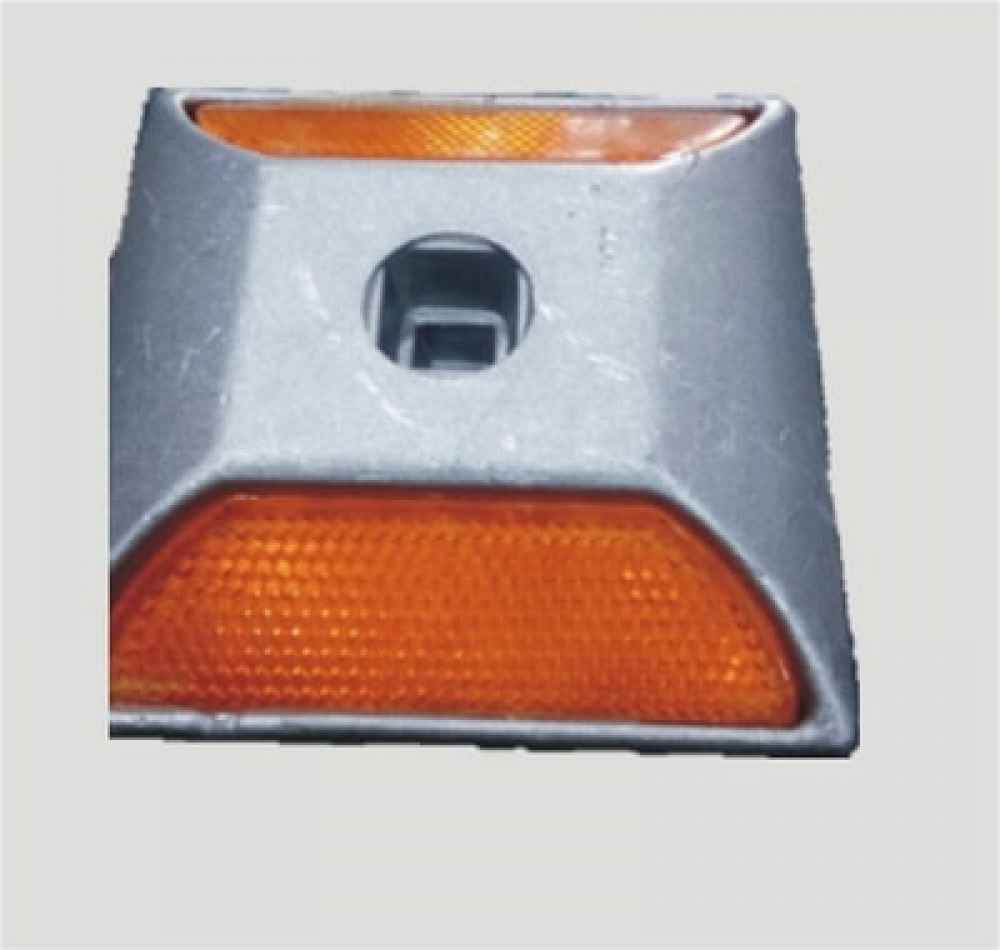 Metal Road Stud