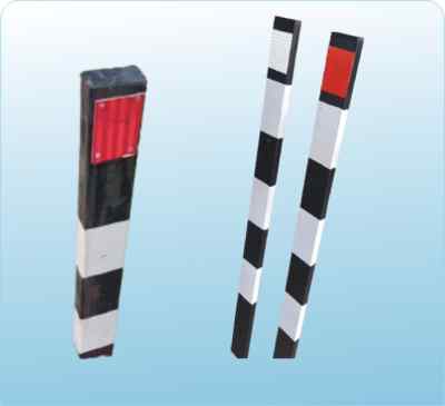 Metal Delineator Post - 1 Nos